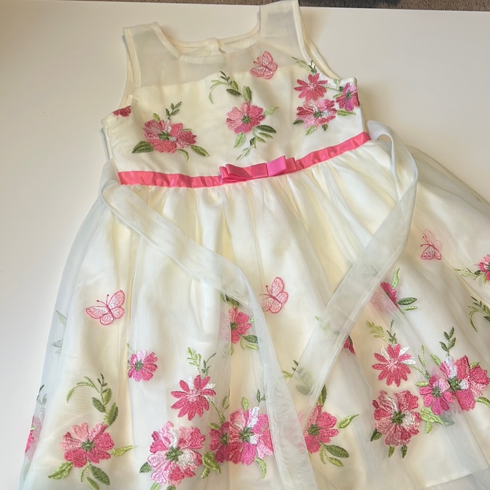 Gorgeous girls dress size 4T